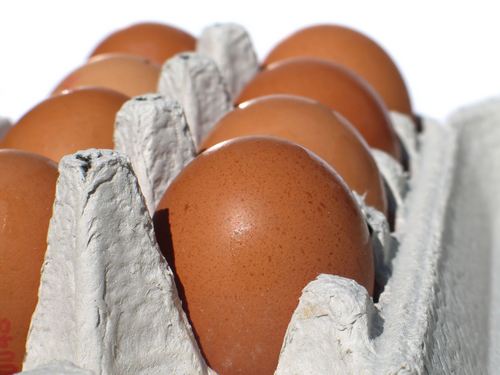 Ceny kurcząt całych i jaj konsumpcyjnych w Polsce i UE (30.01.2017)