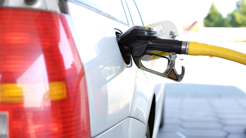 Benzyna w hurcie znów droższa od diesla