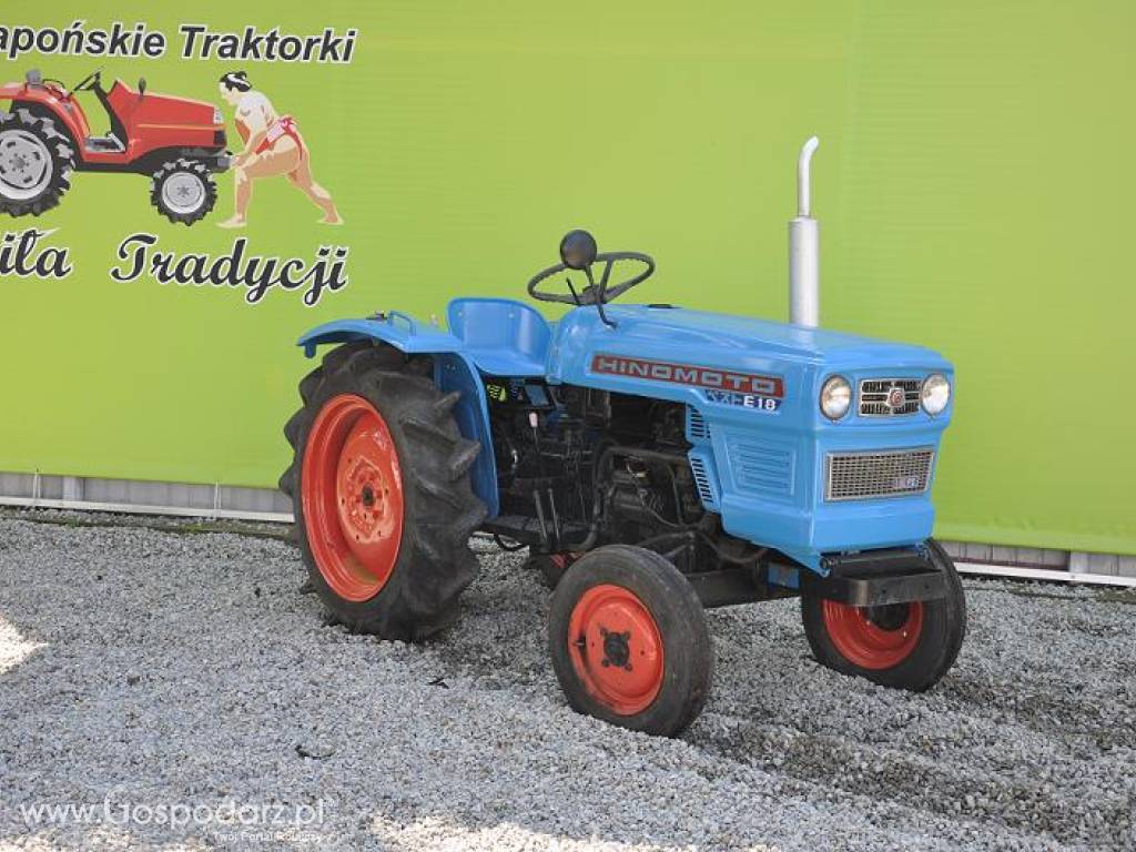 Traktorek Hinomoto E18