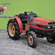Traktorek Mitsubishi MT300D 4x4