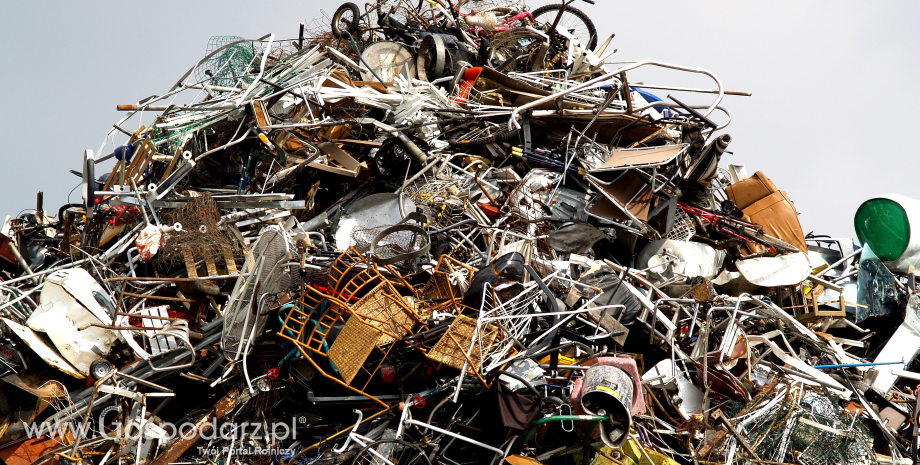Ustawa śmieciowa. 40% polskiego rynku śmieci w rękach zagranicznych firm