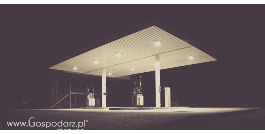 Sklepy na stacjach benzynowych coraz poważniejszą konkurencją dla dyskontów i sklepów osiedlowych