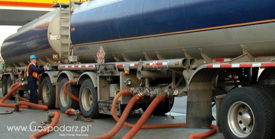Wyraźny wzrost cen benzyny. Bez zmian stawka za olej napędowy (1.02.2013)