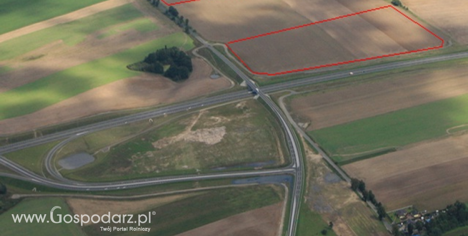 Mniejszy areał zasiewów i powierzchnia gruntów rolnych w Polsce w 2012 roku