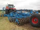 Pokaz maszyny MF 8480 oraz talerzówka 4,5 m lemken 