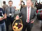 Spacer Ministra Sawickiego po terenie targów Polagra Food i KWZH