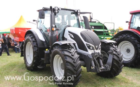 Valtra na Agro-Tech w Minikowie 2016