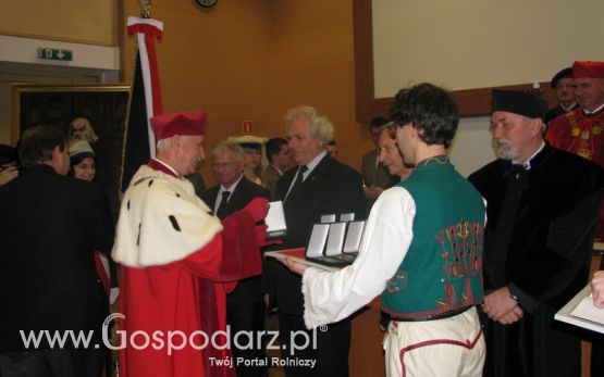 UP Poznań - Uroczystość wręczenia odznaczeń państwowych i uczelnianych oraz dyplomów doktora habilitowanego i promocji doktorskiej