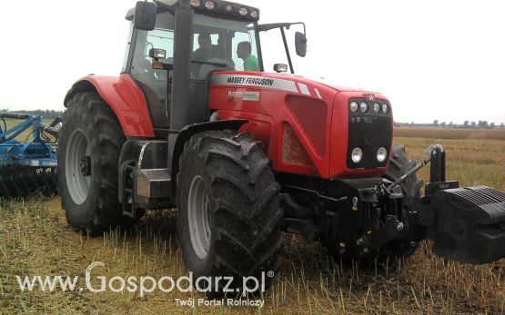 Pokaz maszyny MF 8480 oraz talerzówka 4,5 m lemken 