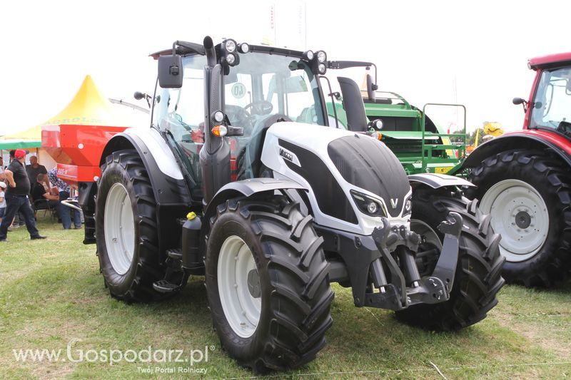 Valtra na Agro-Tech w Minikowie 2016