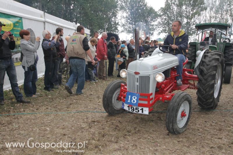 XIII Festiwal Starych Ciągników i Maszyn Rolniczych w Wilkowicach cz.2