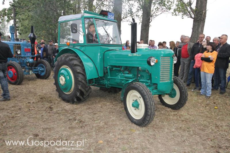 XIII Festiwal Starych Ciągników i Maszyn Rolniczych w Wilkowicach cz.2