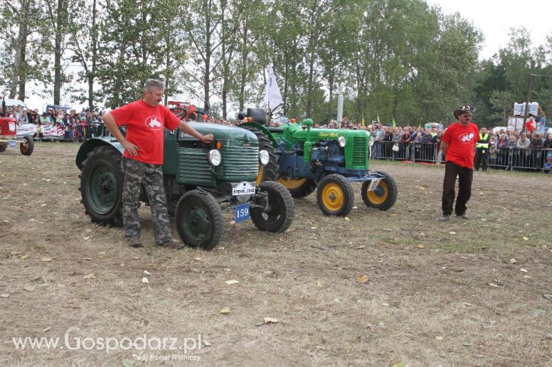 XIII Festiwal Starych Ciągników i Maszyn Rolniczych w Wilkowicach cz.2