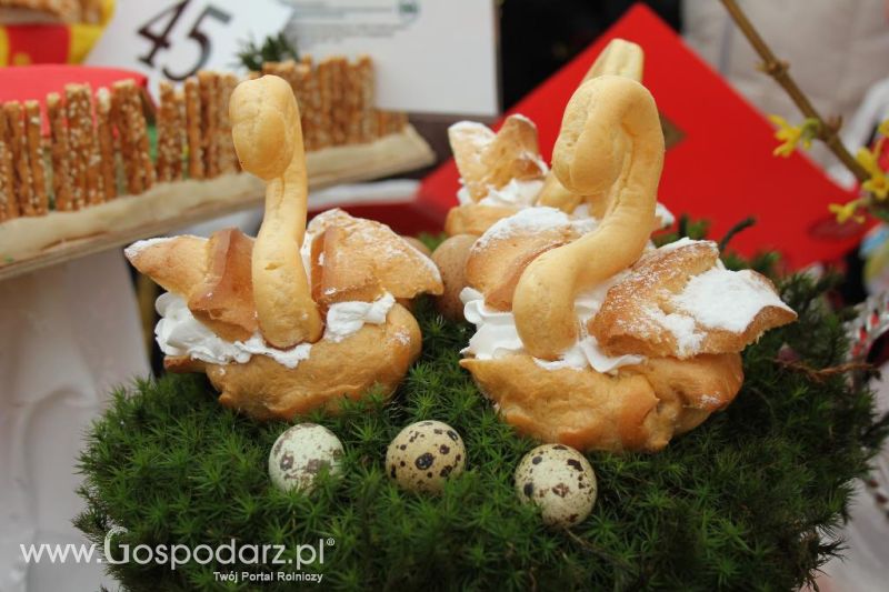 Stoły KGW - XVI Spotkania Tradycji Wielkanocnych Ziemi Kłodzkiej