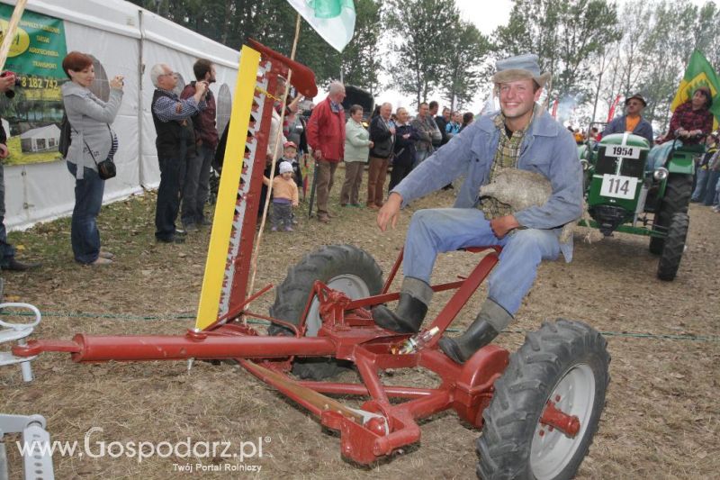 XIII Festiwal Starych Ciągników i Maszyn Rolniczych w Wilkowicach cz.2