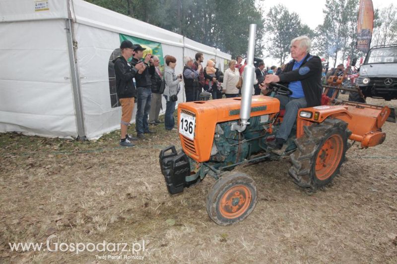 XIII Festiwal Starych Ciągników i Maszyn Rolniczych w Wilkowicach cz.2