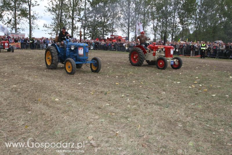 XIII Festiwal Starych Ciągników i Maszyn Rolniczych w Wilkowicach cz.2