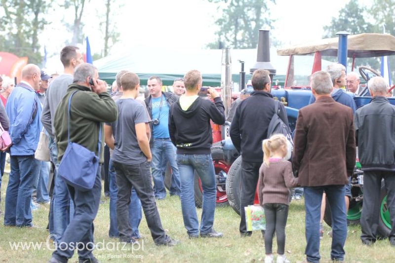 XIII Festiwal Starych Ciągników i Maszyn Rolniczych w Wilkowicach cz.1