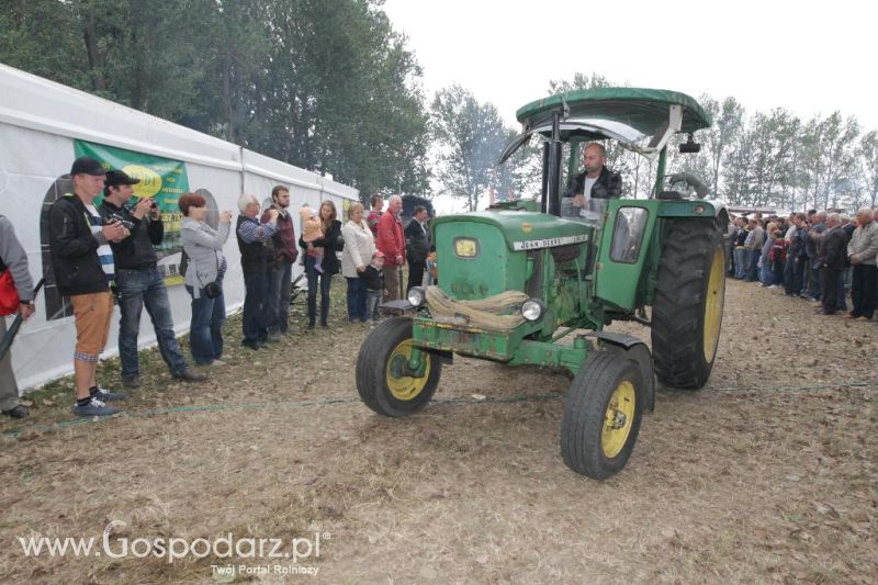XIII Festiwal Starych Ciągników i Maszyn Rolniczych w Wilkowicach cz.2