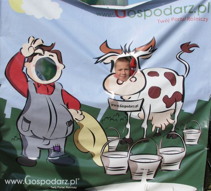 Agro Show 2011 Bednary Zdjęcie z krówką Niedziela