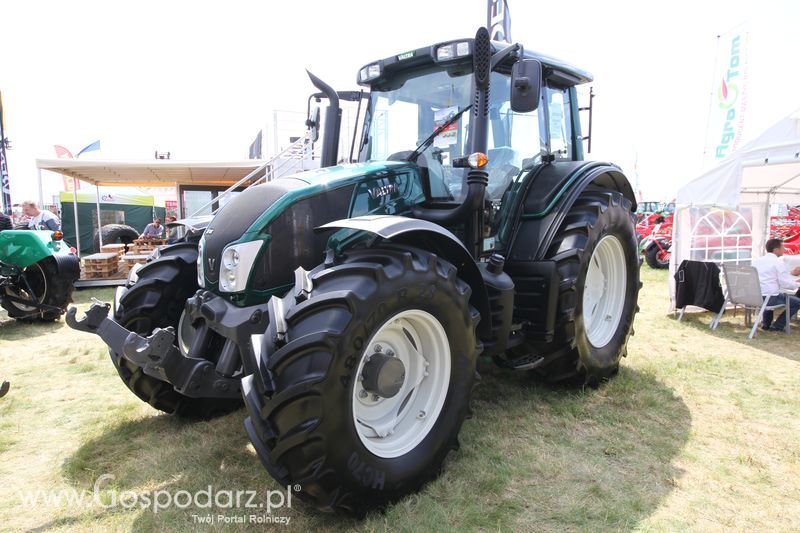 Valtra na OPOLAGRZE 2016