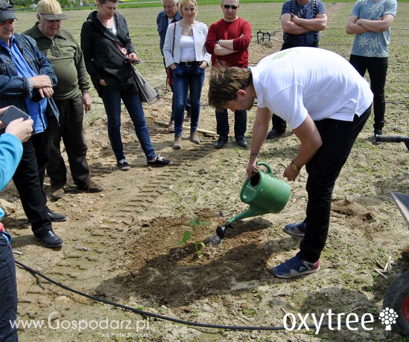 Fotorelacja z majowego Pokazowego Sadzenia Oxytree