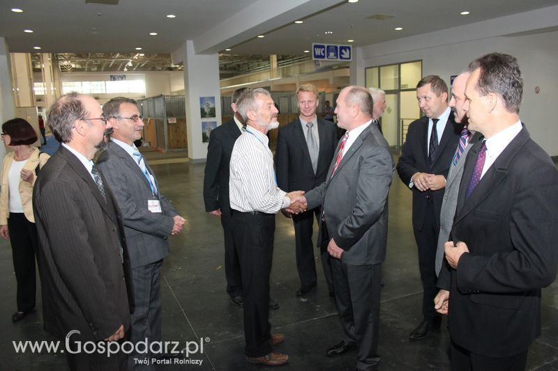 Spacer Ministra Sawickiego po terenie targów Polagra Food i KWZH