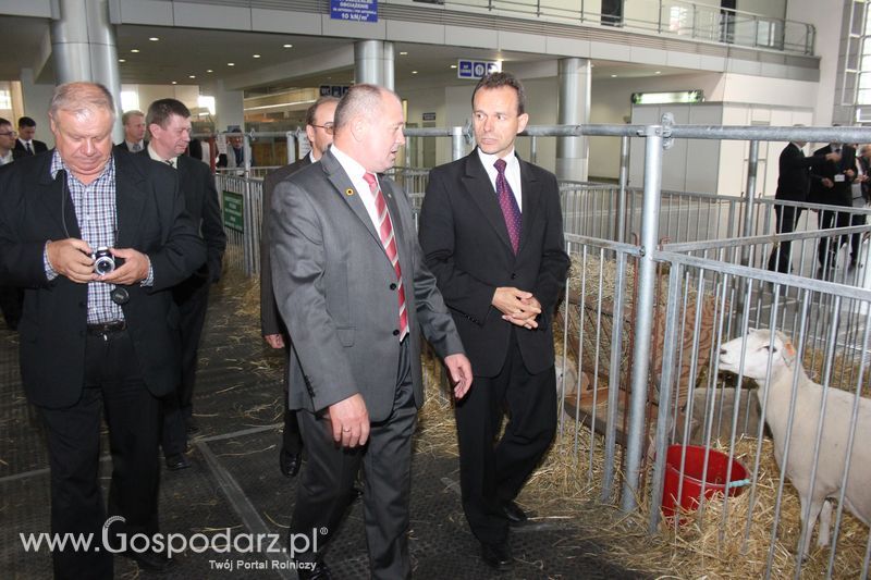 Spacer Ministra Sawickiego po terenie targów Polagra Food i KWZH