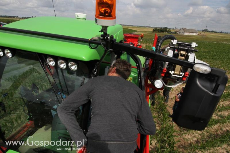 Pokazy pracy polowej opryskiwacza rolniczego samobieżnego Herkules