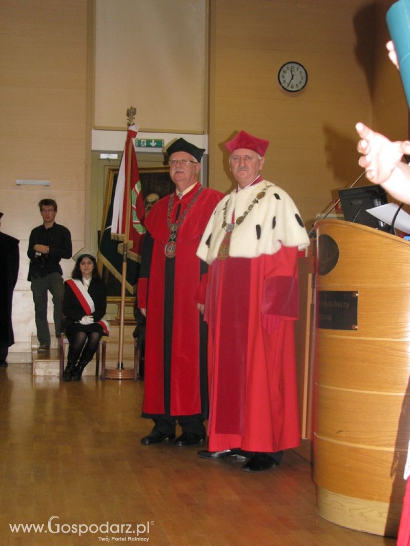 UP Poznań - Uroczystość wręczenia odznaczeń państwowych i uczelnianych oraz dyplomów doktora habilitowanego i promocji doktorskiej