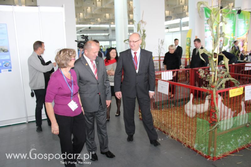 Spacer Ministra Sawickiego po terenie targów Polagra Food i KWZH