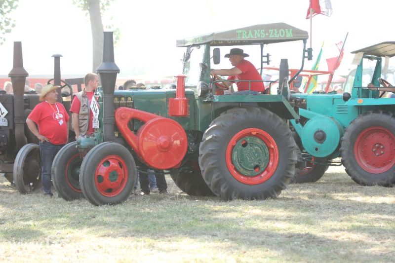 XII Festiwal Starych Ciągników im. Jerzego Samelczaka w Wilkowicach 2013 - niedziela