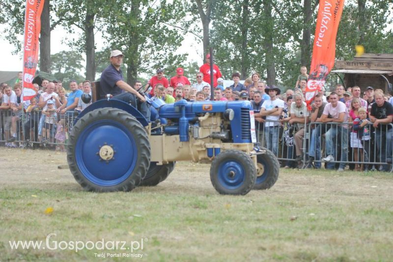 XII Festiwal Starych Ciągników im. Jerzego Samelczaka w Wilkowicach 2013 - niedziela