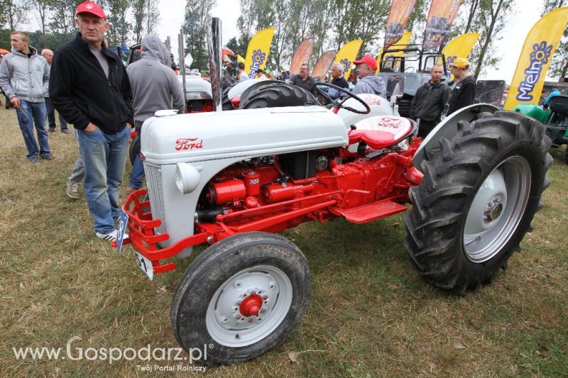 XIII Festiwal Starych Ciągników i Maszyn Rolniczych w Wilkowicach cz.2