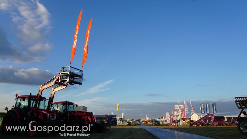 AGRO SHOW o wschodzie słońca