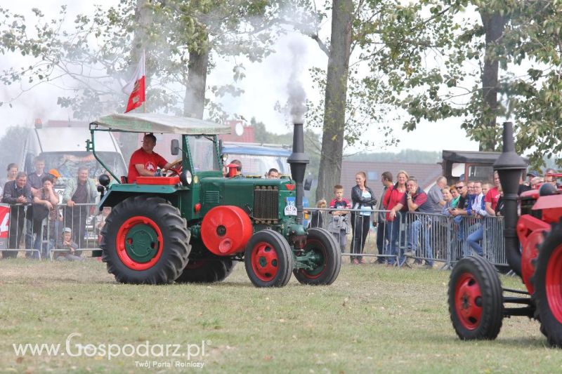 XIII Festiwal Starych Ciągników i Maszyn Rolniczych w Wilkowicach cz.1