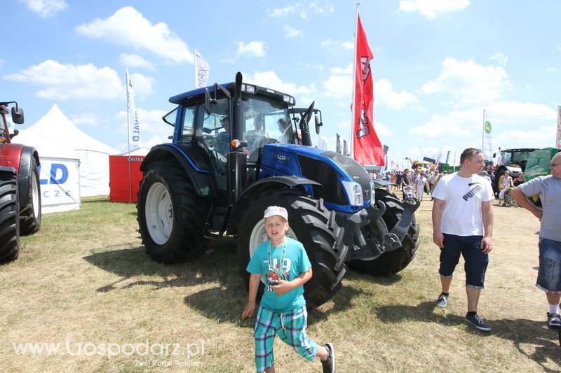 Valtra na OPOLAGRZE 2015