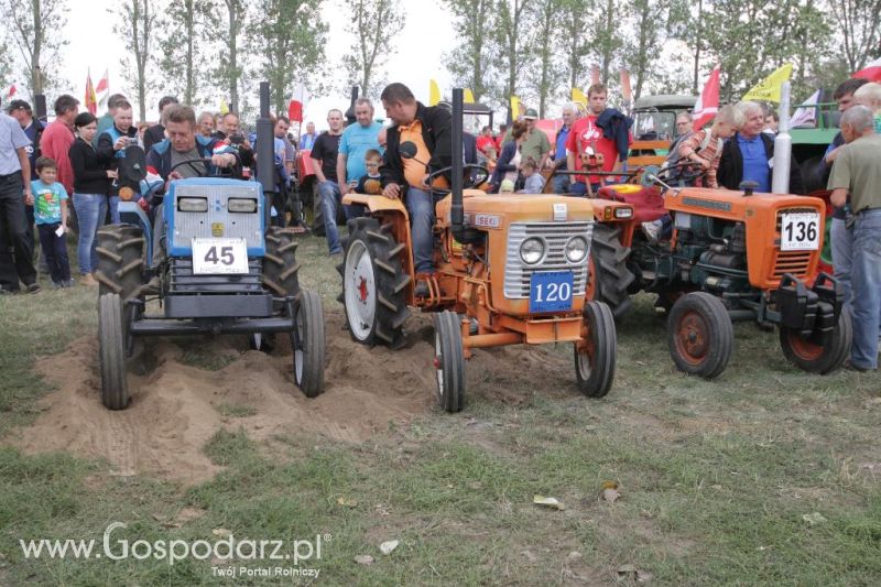 XIII Festiwal Starych Ciągników i Maszyn Rolniczych w Wilkowicach cz.1