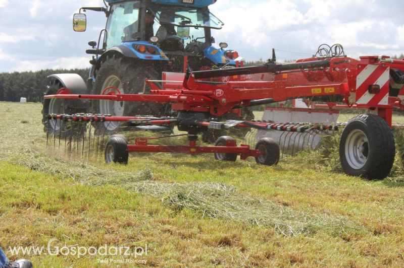 Pokazy maszyn Polskie Zboża Zielone Agro Show 2012