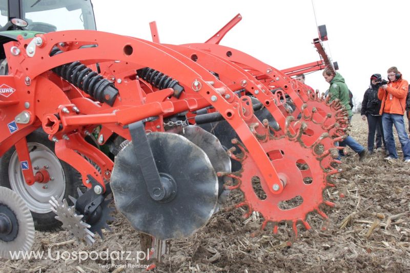 Kultywator STRIGER do uprawy pasowej