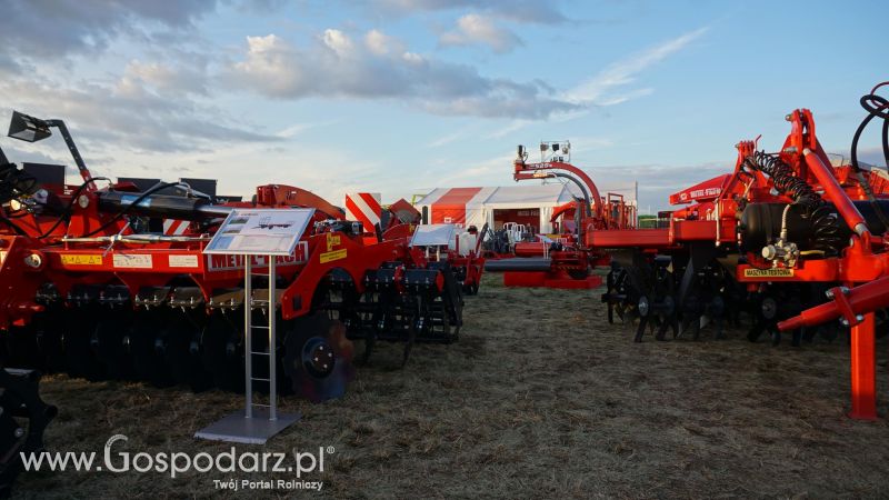 AGRO SHOW o wschodzie słońca