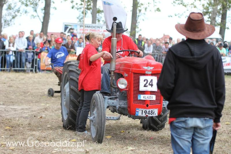 XIII Festiwal Starych Ciągników i Maszyn Rolniczych w Wilkowicach cz.2