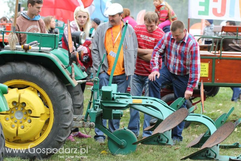 XIII Festiwal Starych Ciągników i Maszyn Rolniczych w Wilkowicach cz.1