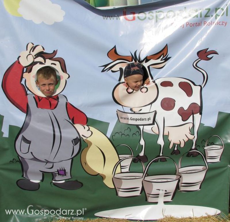 Agro Show 2011 Bednary Zdjęcie z krówką Niedziela