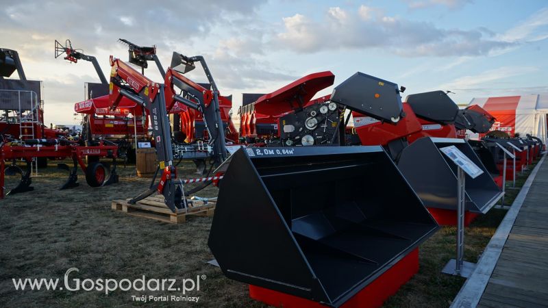 AGRO SHOW o wschodzie słońca