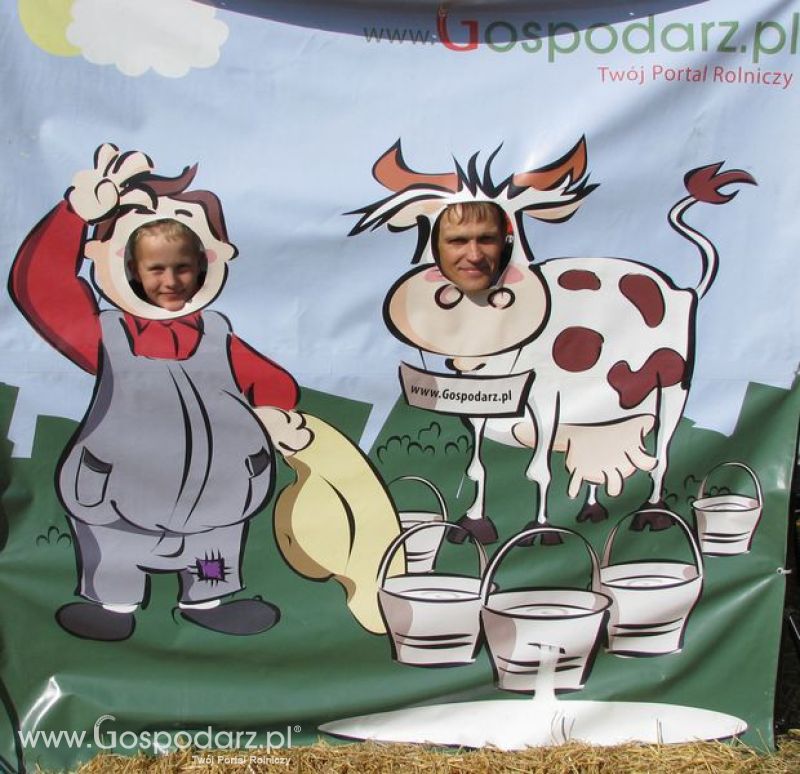 Agro Show 2011 Bednary Zdjęcie z krówką Niedziela