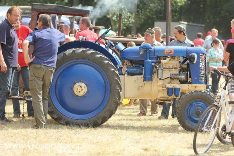 XII Festiwal Starych Ciągników im. Jerzego Samelczaka w Wilkowicach 2013 - niedziela