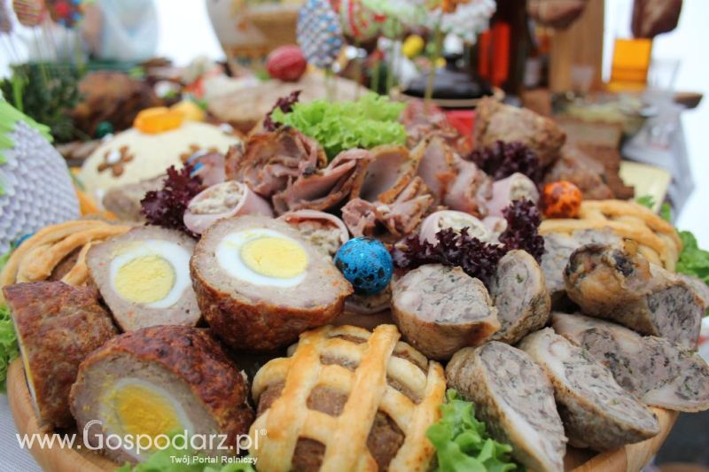 Stoły KGW - XVI Spotkania Tradycji Wielkanocnych Ziemi Kłodzkiej