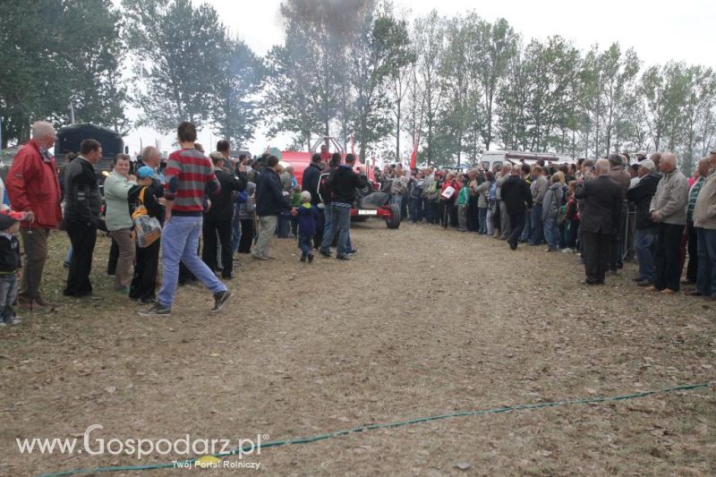 XIII Festiwal Starych Ciągników i Maszyn Rolniczych w Wilkowicach cz.2