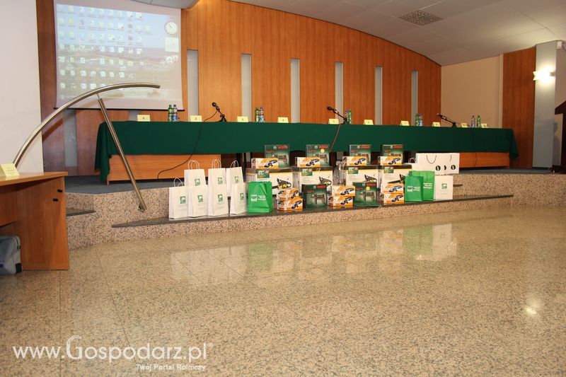 Fotorelacja z XVII Międzynarodowych Targów Techniki Rolniczej AGROTECH i XI Targów Przemysłu Drzewnego i Gospodarki Zasobami Leśnymi LAS-EXPO dzień 1